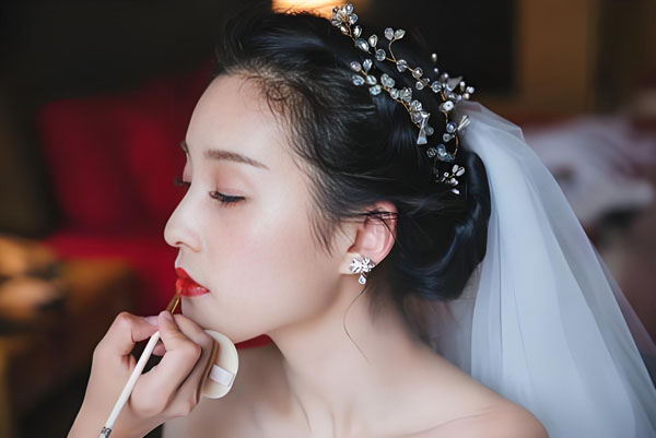 长治婚纱摄影|长治楚楚化妆吧